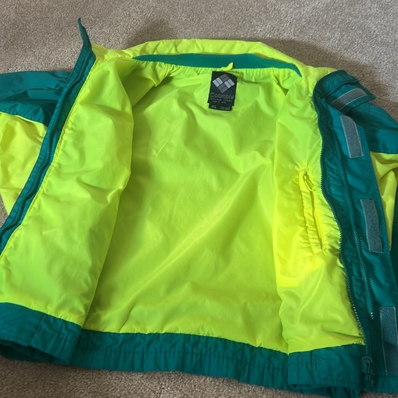4/$30<Coloumbia> Nylon jacket - Picture 6 of 6